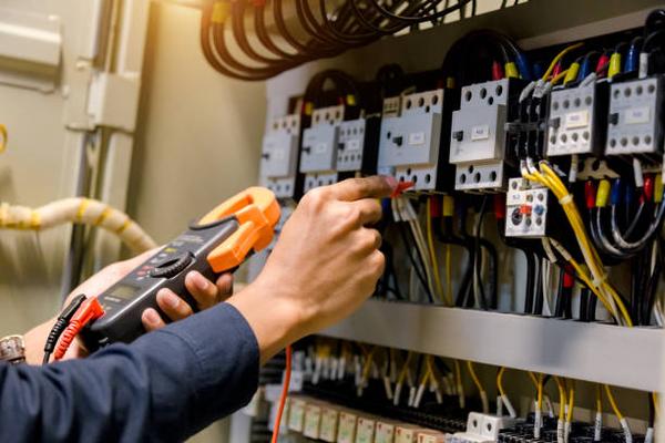 How to Troubleshoot Basic Electrical Problems in Your Joplin Home